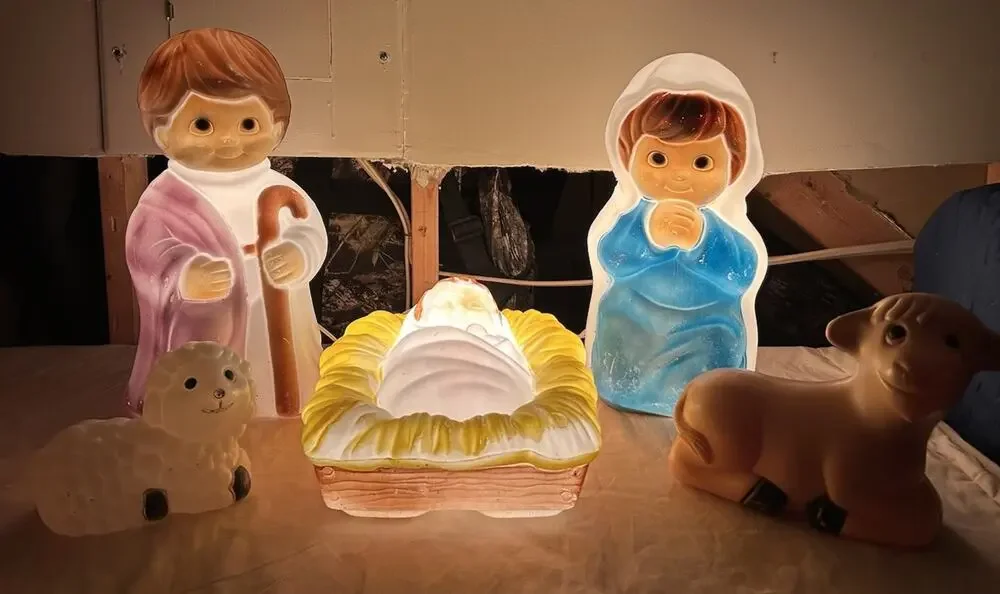 Vtg. General Foam Plastics Nativity Set Blow Mold Lights-5 Pcs 17